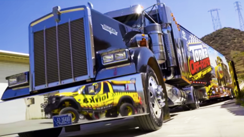 Illustration for article titled Inside The Luxury Big Rig That Carries The Entire Tonka Truck Racing Team